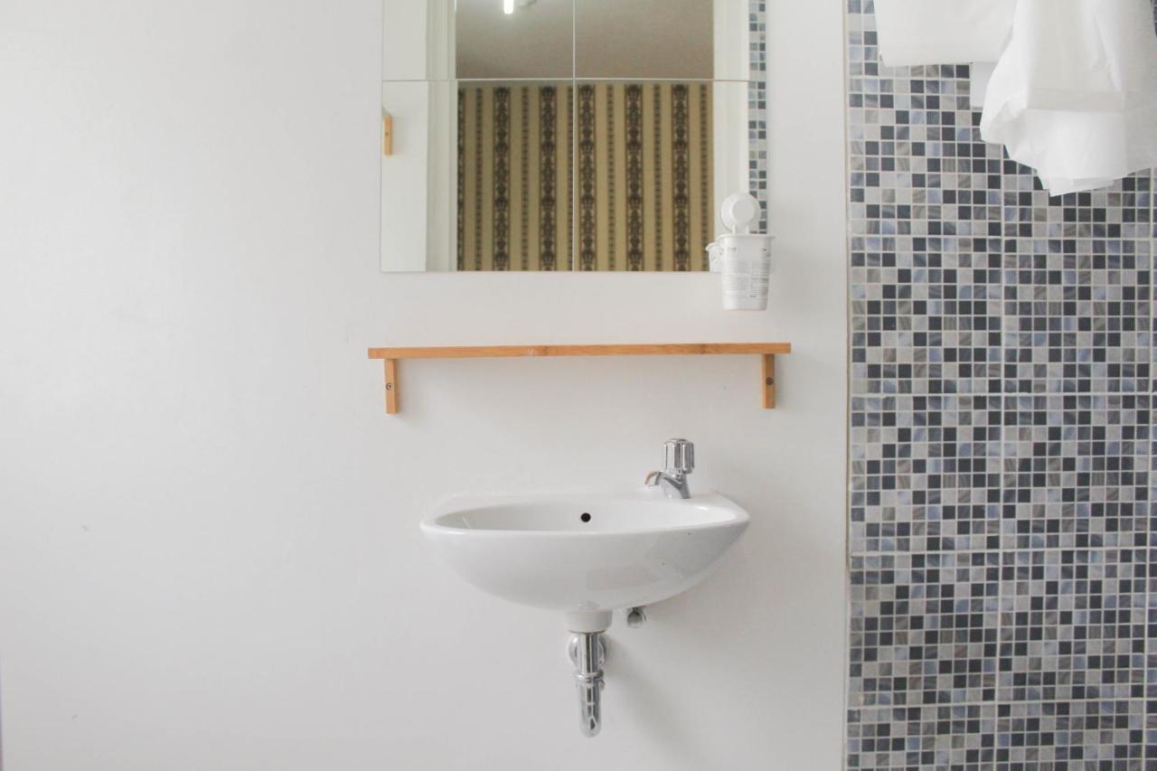 Strategic And Posh No Kitchen Aeropolis By Travelio *