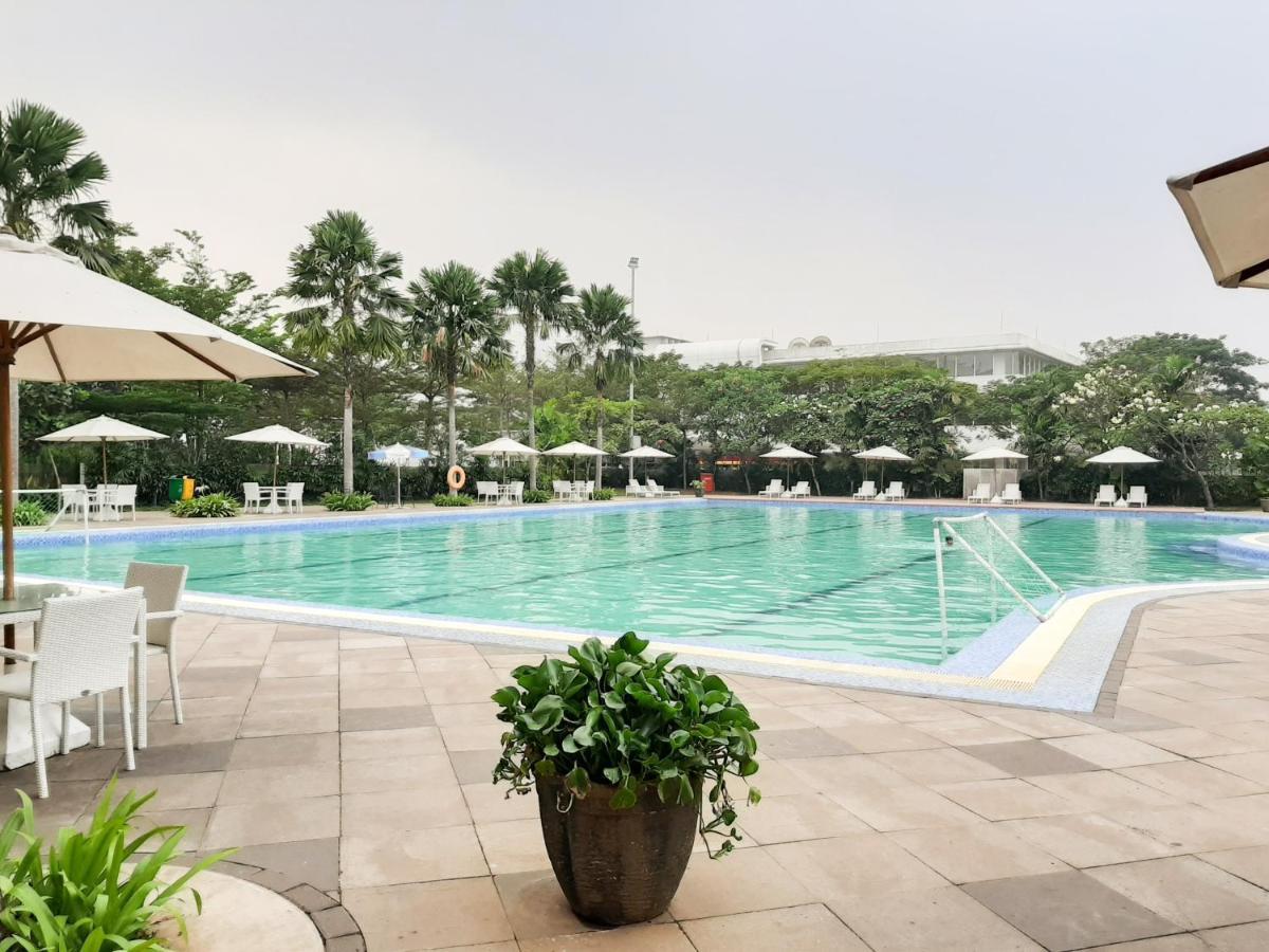 Strategic And Posh No Kitchen Aeropolis By Travelio *